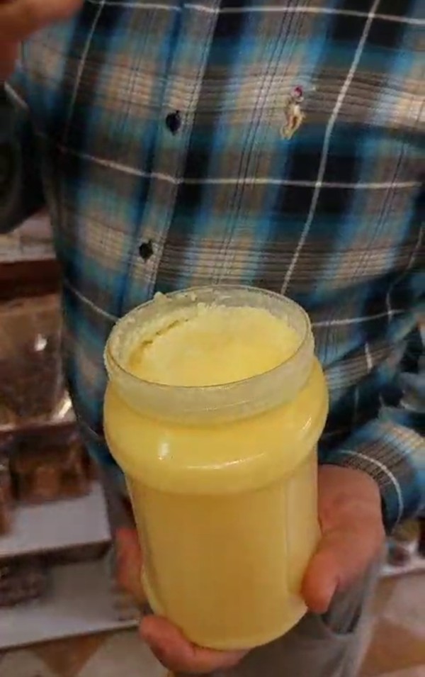 روغن زرد گاوی 1000گرمی (کره خامه)