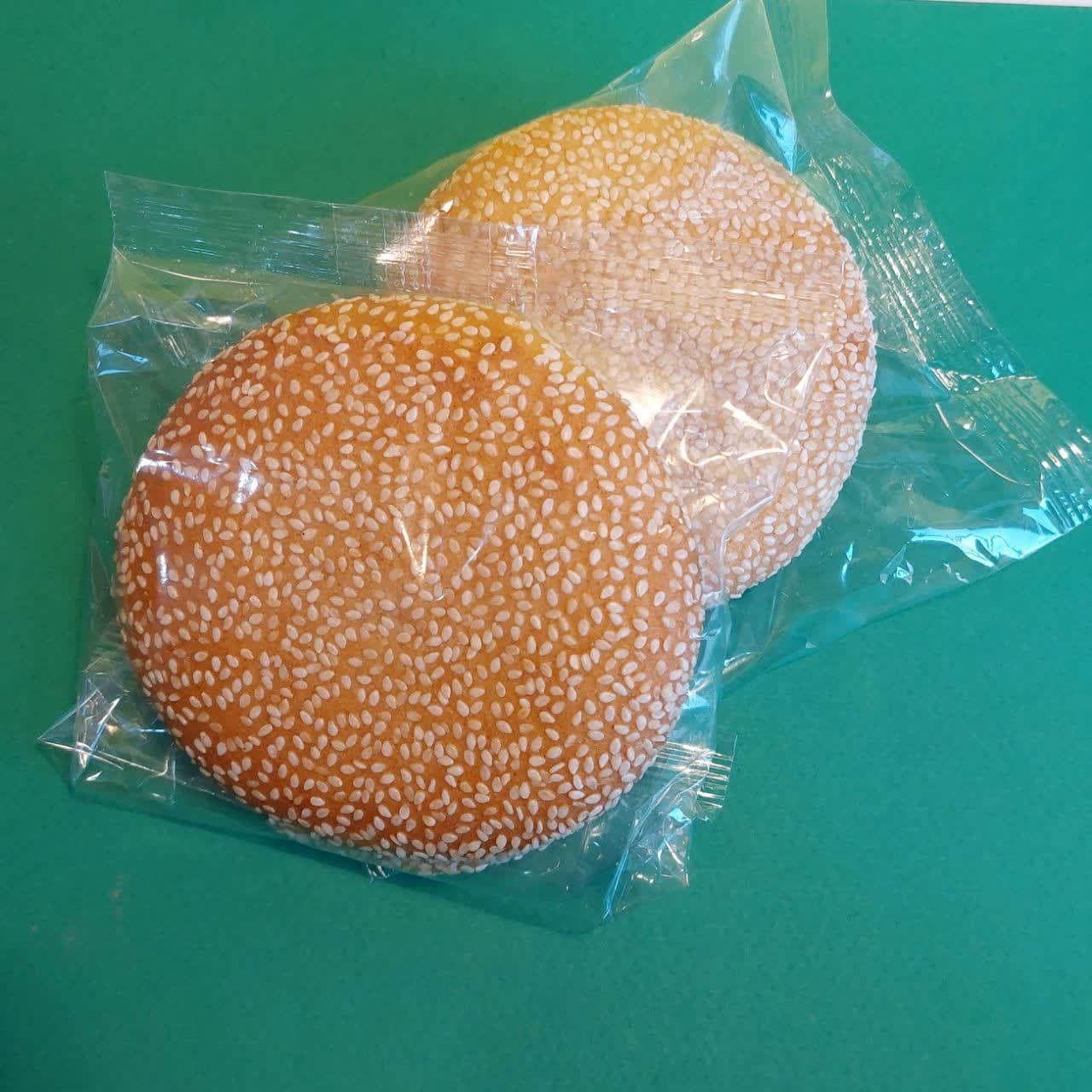 کلوچه طبیعی کنجدی ۲ عددی شکر قهوه ای